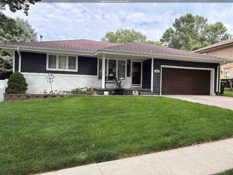 4113 Hickory Lane, Sioux City, IA 51106