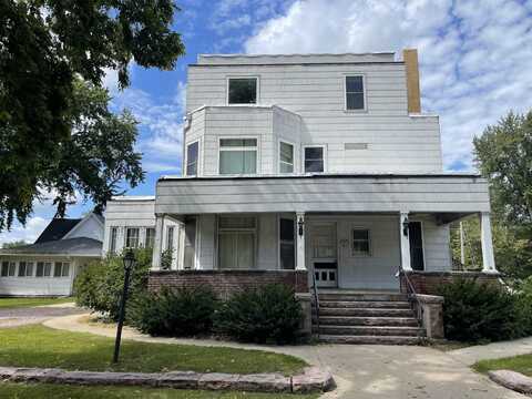 401 CENTRAL AVE SW, Le Mars, IA 51031