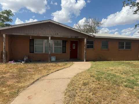607 E 54th St, Odessa, TX 79762