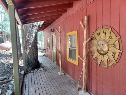 1307 Victoria Ave, Cloudcroft, NM 88317