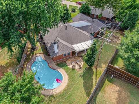 18520 English Oak Lane, Edmond, OK 73012