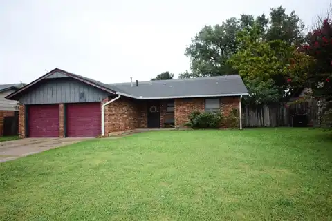 1113 SE 12th Street, Moore, OK 73160