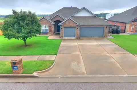 1816 SE 18th Street, Moore, OK 73160