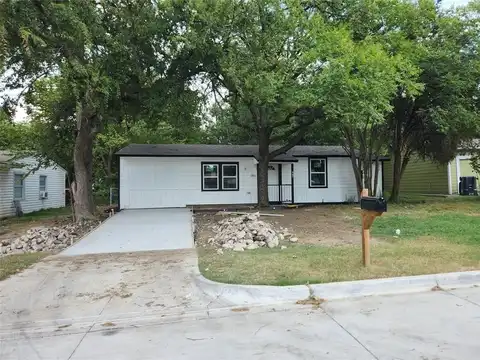 807 Skylark Drive, Arlington, TX 76010