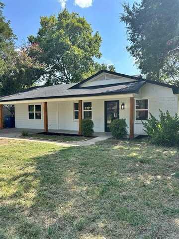1708 Leon Street, Kaufman, TX 75142