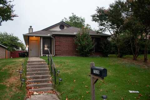 7220 Blackthorn Drive, Fort Worth, TX 76137