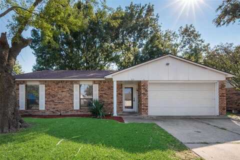 515 Forestwood Drive, Forney, TX 75126