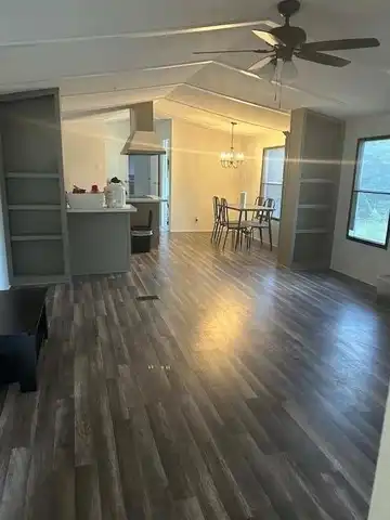 884 County Road 3340, Paradise, TX 76073