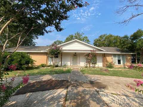 502 Ermine Drive, Greenville, TX 75402
