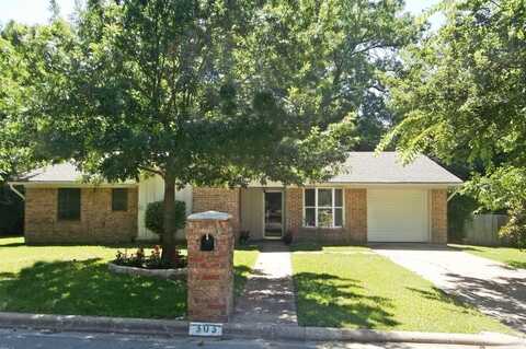 303 Case Street, Weatherford, TX 76086