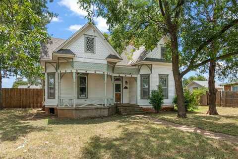 601 W 3rd Street, Baird, TX 79504