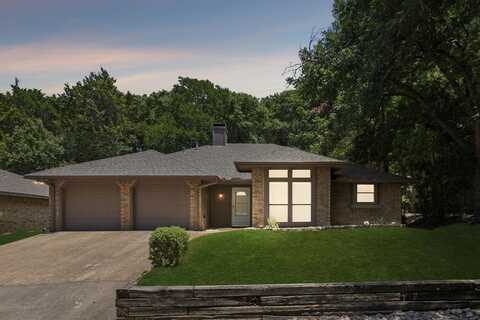 824 Cherlynne Drive, Cedar Hill, TX 75104