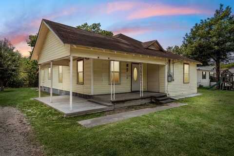 400 E TRAVIS, Mexia, TX 76667