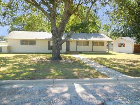 1249 N Holland Street, De Leon, TX 76444