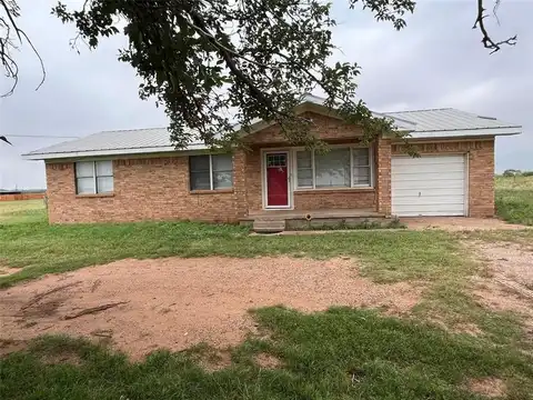 901 1st Street, Hawley, TX 79525