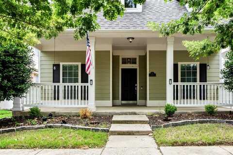933 Wenk Drive, Aubrey, TX 76227