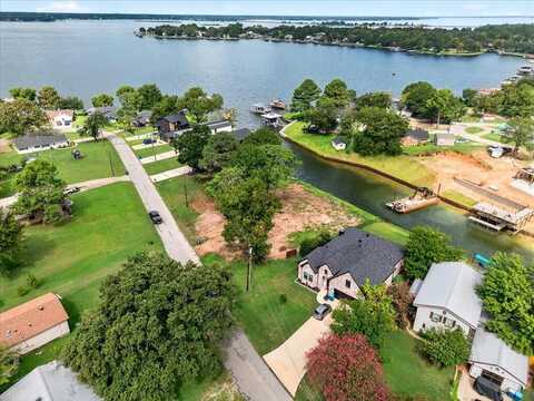 247 Autumn Wood Trail, Gun Barrel City, TX 75156