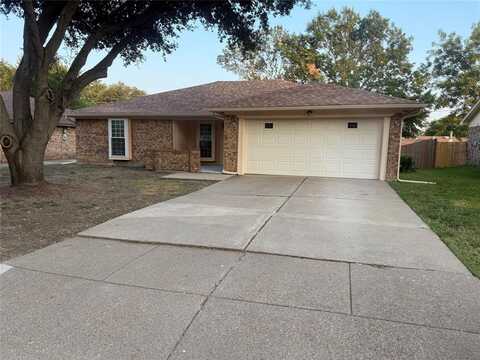 817 Lynne Lane, Burleson, TX 76028