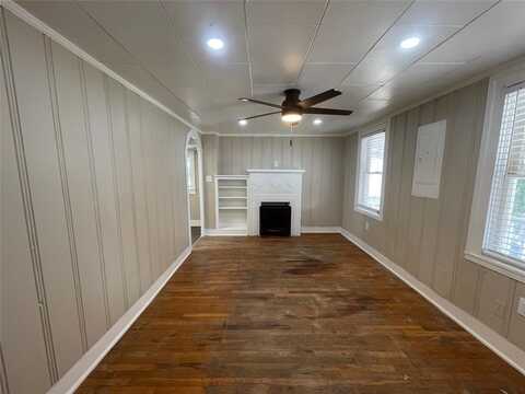 2012 Sanquinet Street, Fort Worth, TX 76107