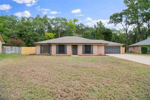 1107 Larkspur Lane, Tyler, TX 75703