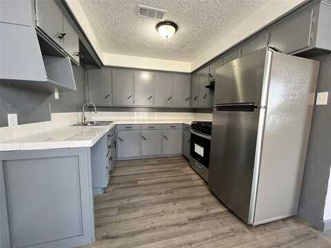 2526 Louise Street, Denton, TX 76201