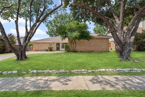 2415 Amber Hill Lane, Euless, TX 76039