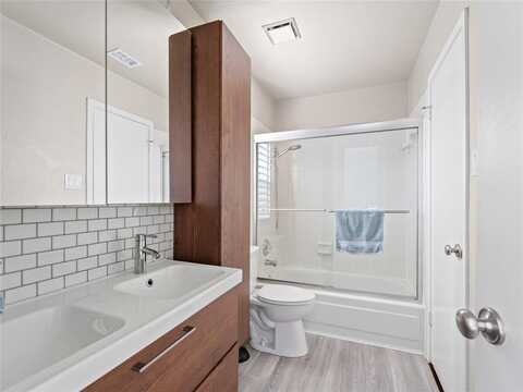 6220 Bentwood Trail, Dallas, TX 75252