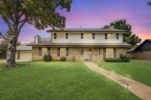 905 Pinehurst Drive, Arlington, TX 76012