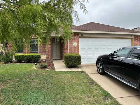 7636 Rainbow Creek Drive, Fort Worth, TX 76123
