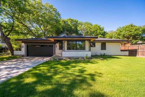 1500 W Virginia Street, McKinney, TX 75069