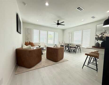 7207 Mohawk Drive, Dallas, TX 75235