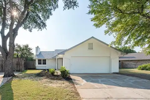 6205 Patriotic Court, Arlington, TX 76002