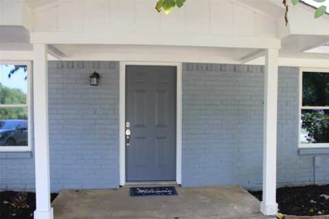 523 N Church Street, Pilot Point, TX 76258