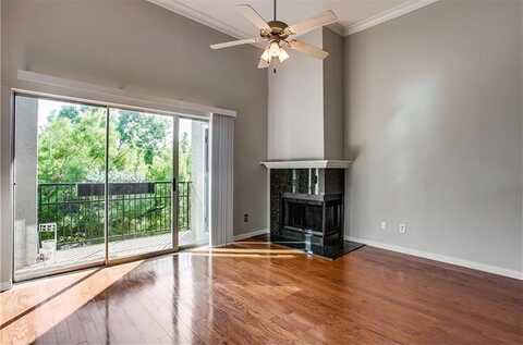 2201 Wolf Street, Dallas, TX 75201