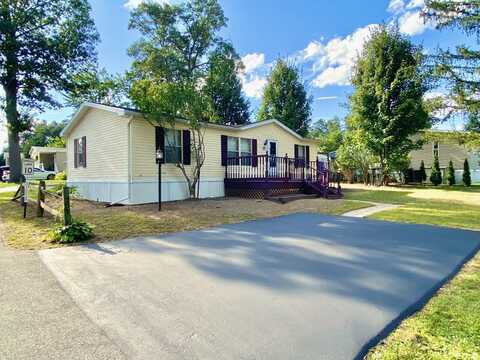 335 Jefferson St, Saratoga Springs, NY 12866