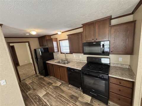 6 Grant Street, West Branch, IA 52358