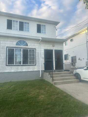 7234 Almeda Ave, Arverne, NY 11692