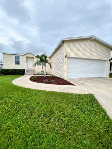 302 Holland St., Ellenton, FL 34222