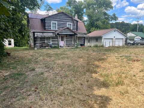 1121 Yates Crossing, Ona, WV 25545