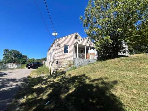 1018 Legion Drive, Saint Albans, WV 25177