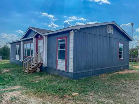 133 CR 157, Floresville, TX 78114