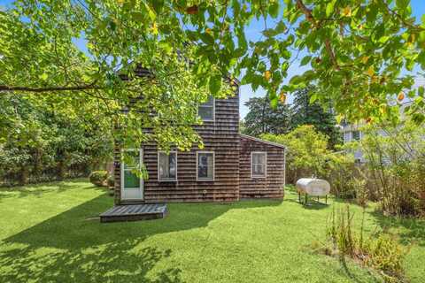 90 Springs Fireplace Road, East Hampton, NY 11937