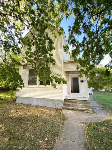 1203 W Butler St, Peoria, IL 61605