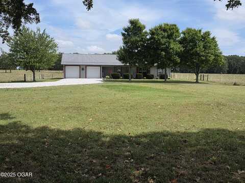 5877 Vixen Road, Pierce City, MO 65723