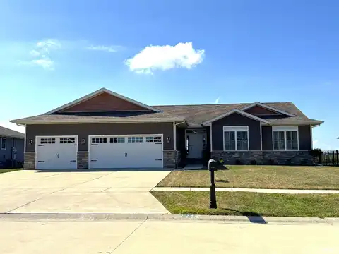 2214 Hopwood Drive, Chatham, IL 62629