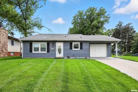 3823 W LOMBARD Street, Davenport, IA 52804