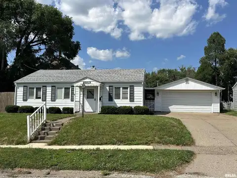 3807 10TH Avenue Place, Moline, IL 61265