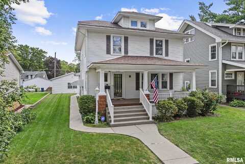 2707 GRAND Avenue, Davenport, IA 52803