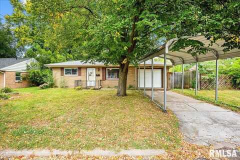 1805 CENTER Street, Pekin, IL 61554
