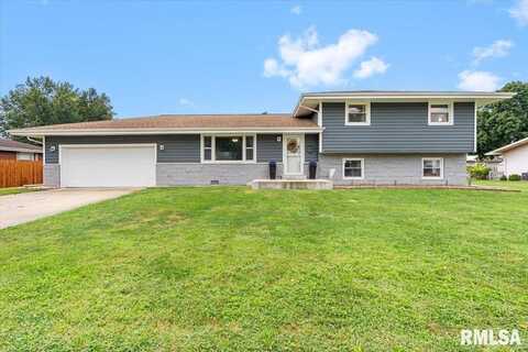 1203 Frisina Street, Pawnee, IL 62558